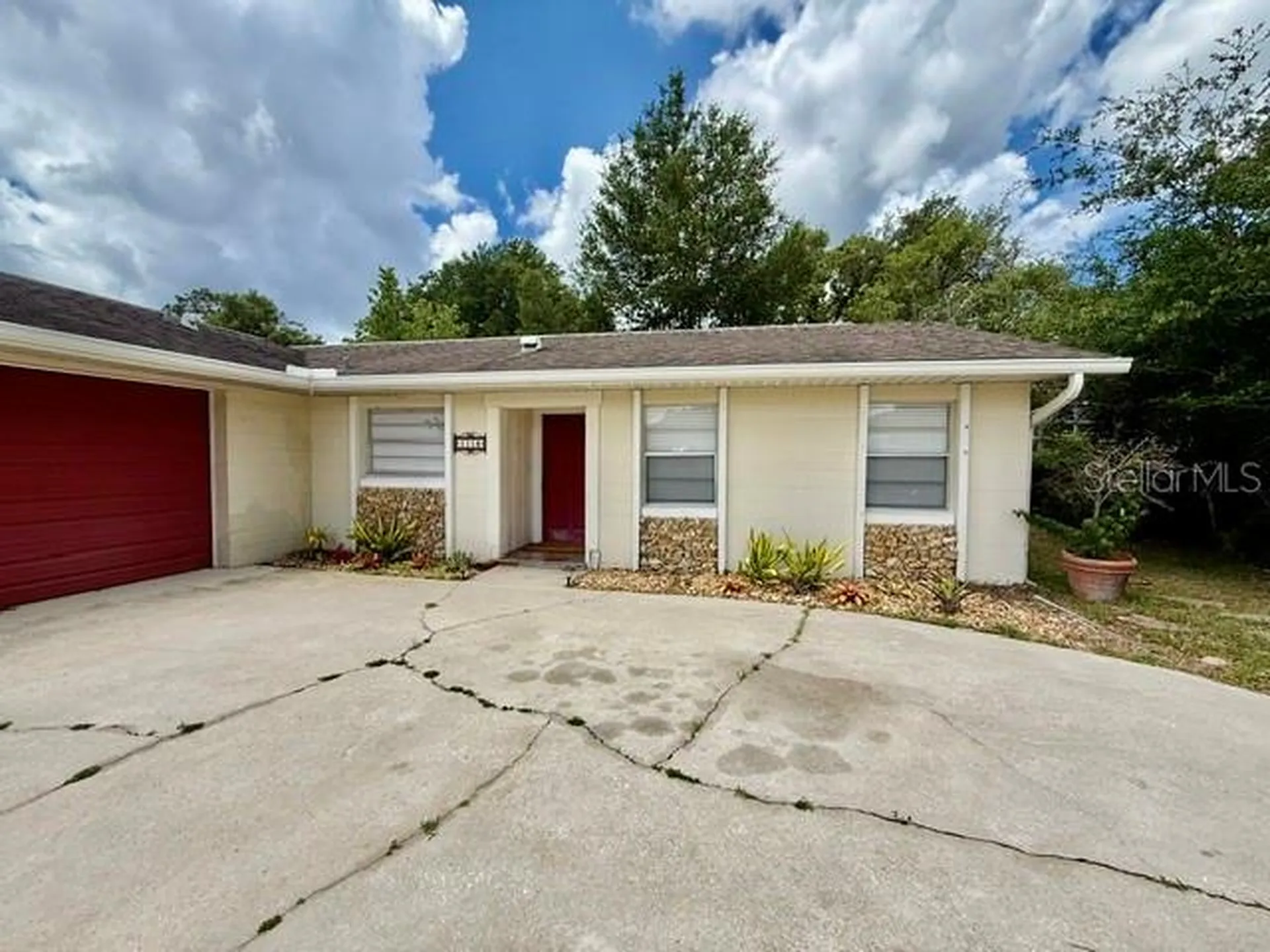 1114 S Pearl Street Deland FL 32720