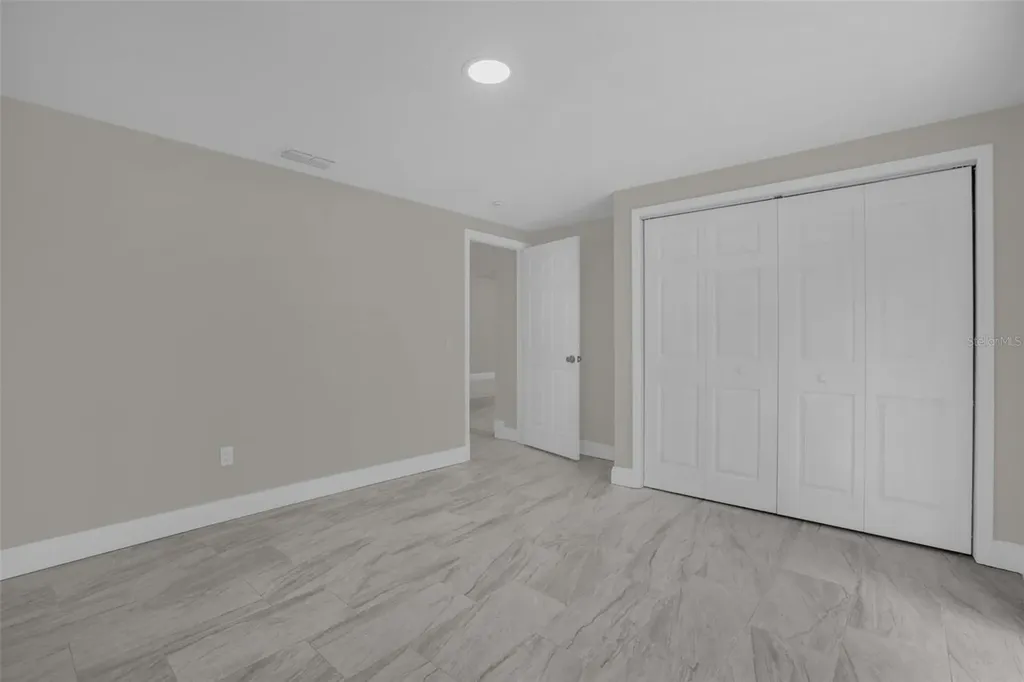 26716 Fishermans Road Paisley FL 32767
