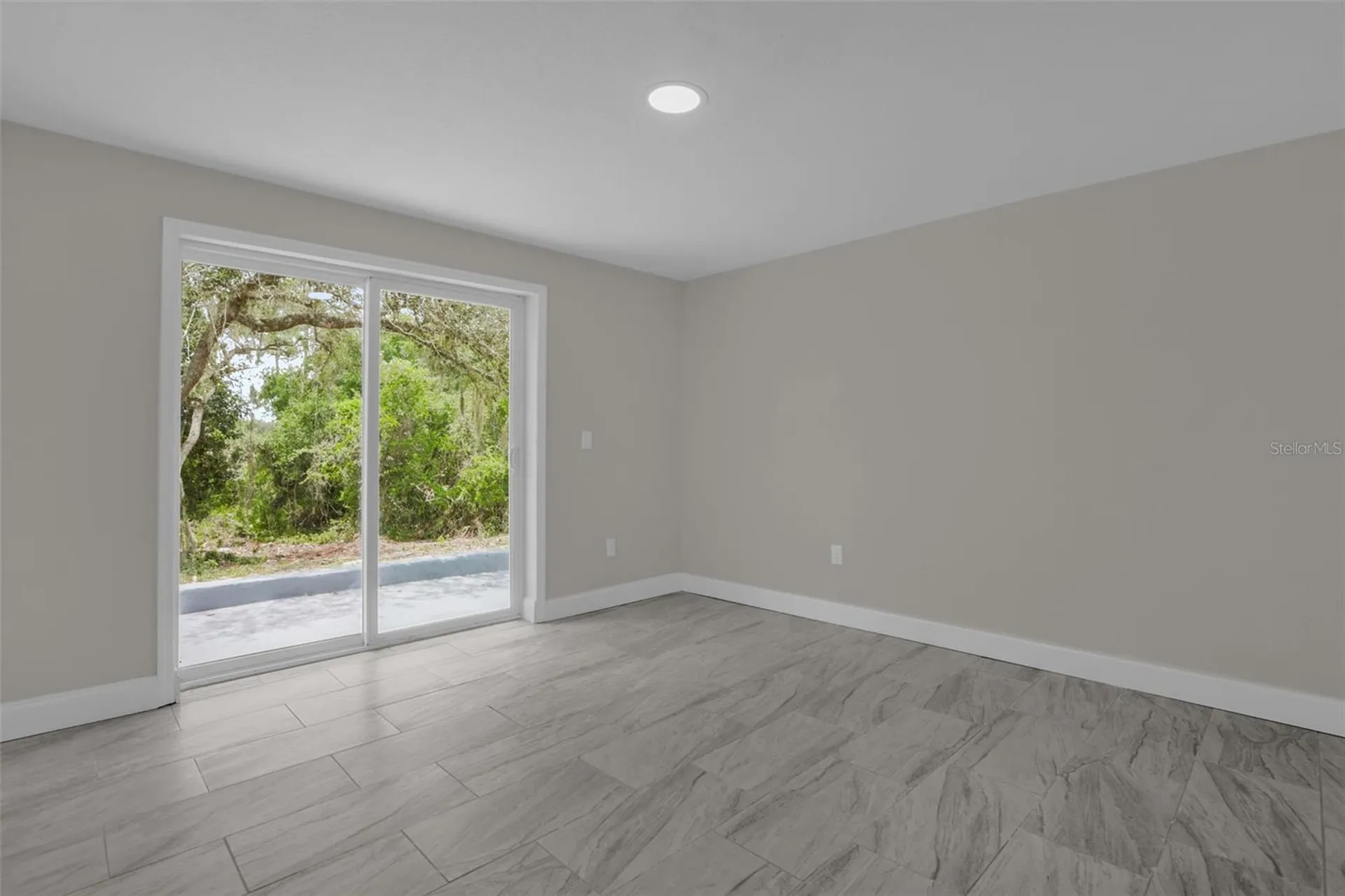 26716 Fishermans Road Paisley FL 32767