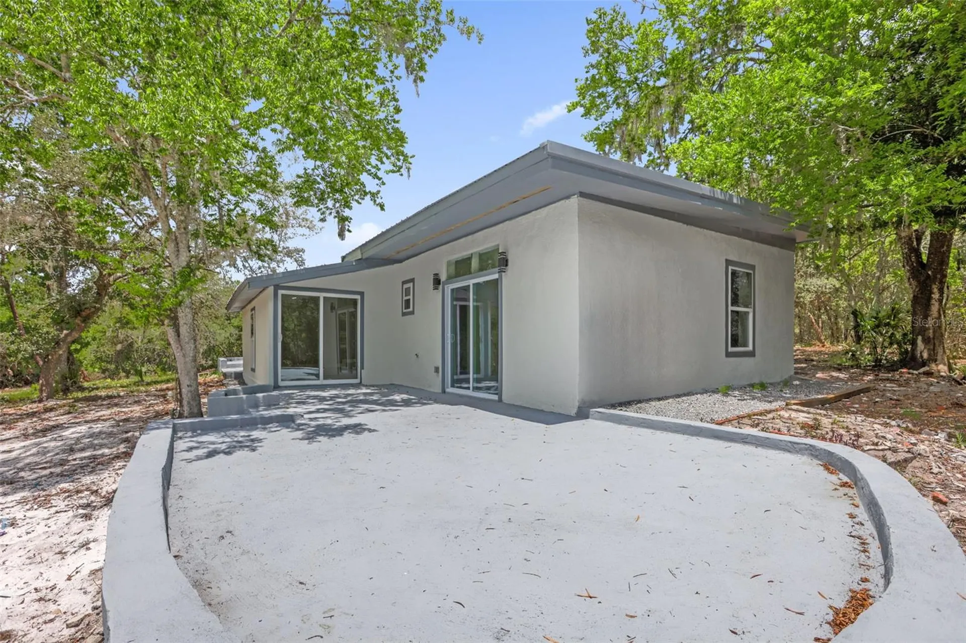 26716 Fishermans Road Paisley FL 32767