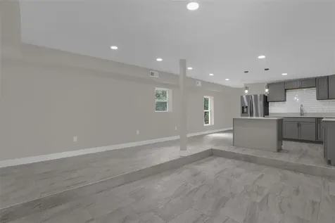 26716 Fishermans Road Paisley FL 32767