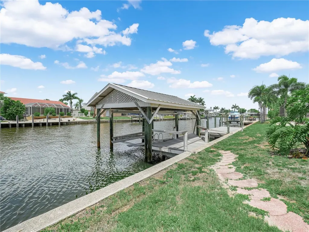 262 George Road SE Port Charlotte FL 33952