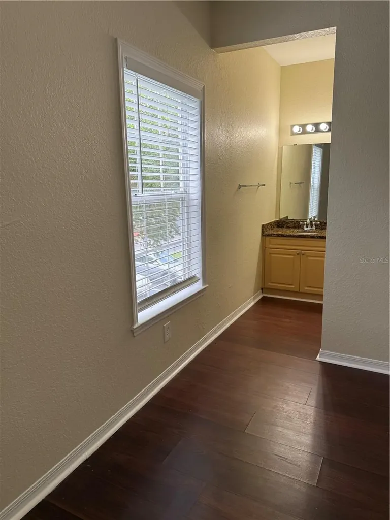 3725 Conroy Road Orlando FL 32839