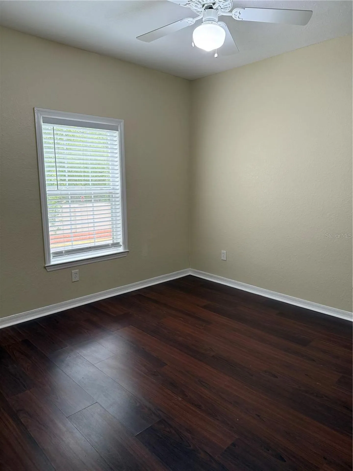 3725 Conroy Road Orlando FL 32839