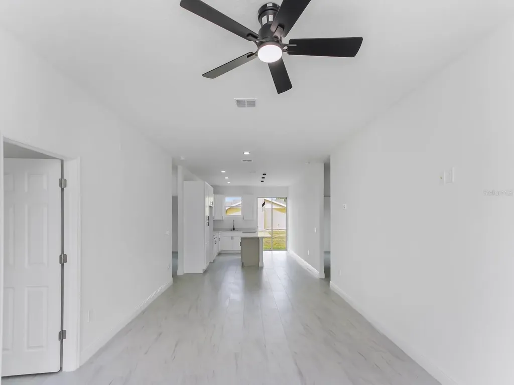 2060 Dixie Avenue Sanford FL 32771