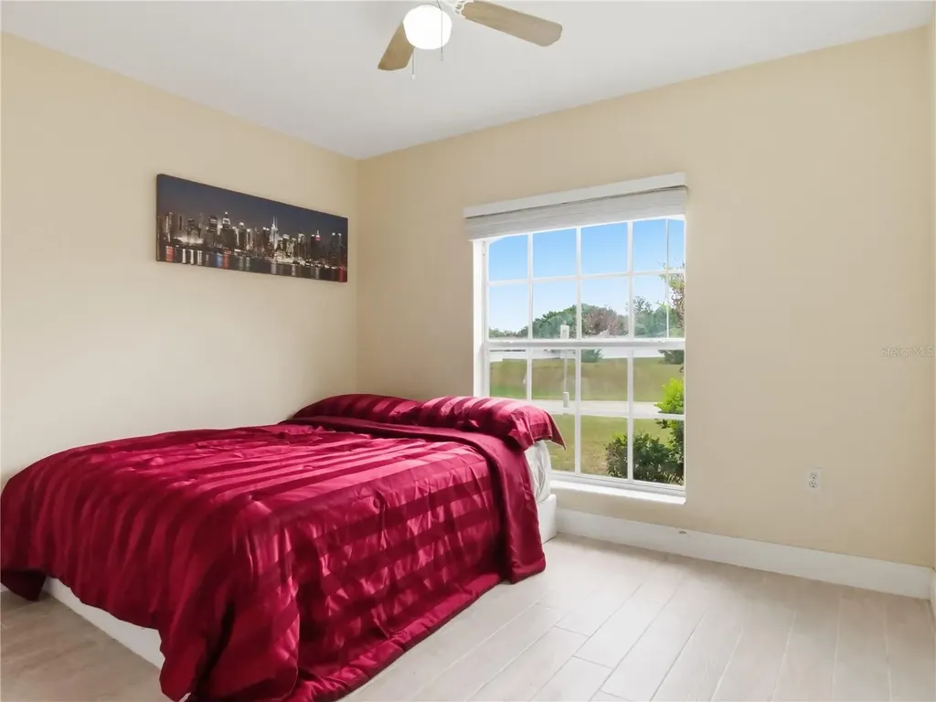 5553 Moon Valley Drive Lakeland FL 33812