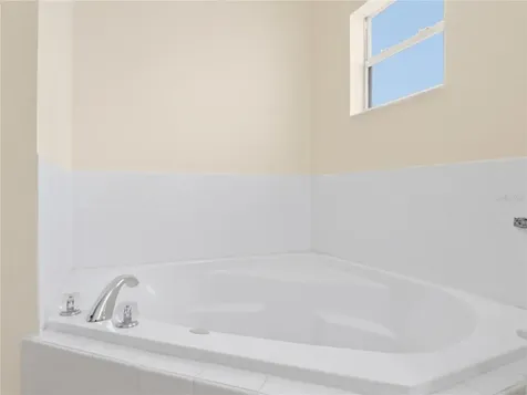5553 Moon Valley Drive Lakeland FL 33812