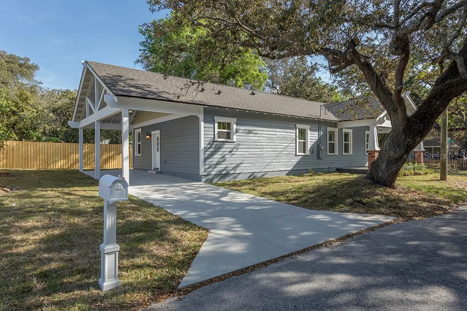1306 E North Bay Street Tampa FL 33603