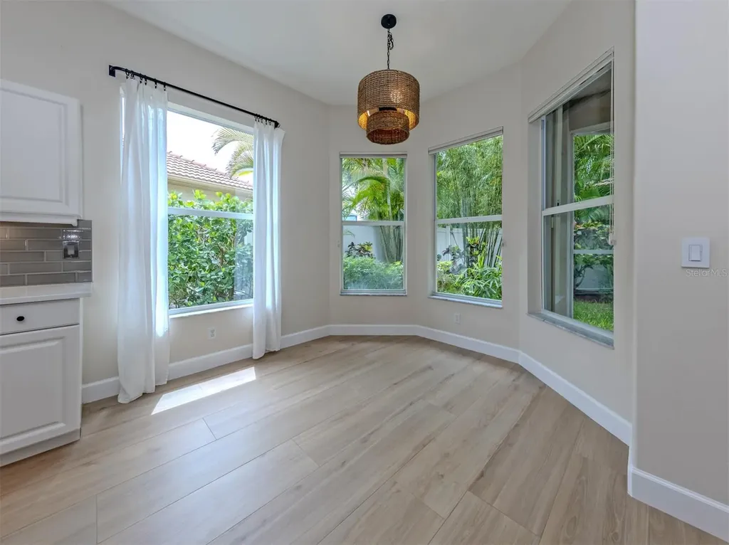 128 Amora Avenue Venice FL 34285