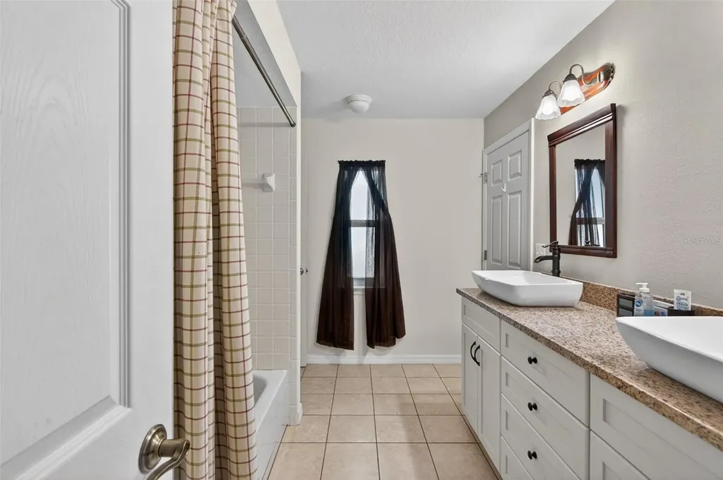 12293 Wolf Den Road Weeki Wachee FL 34614
