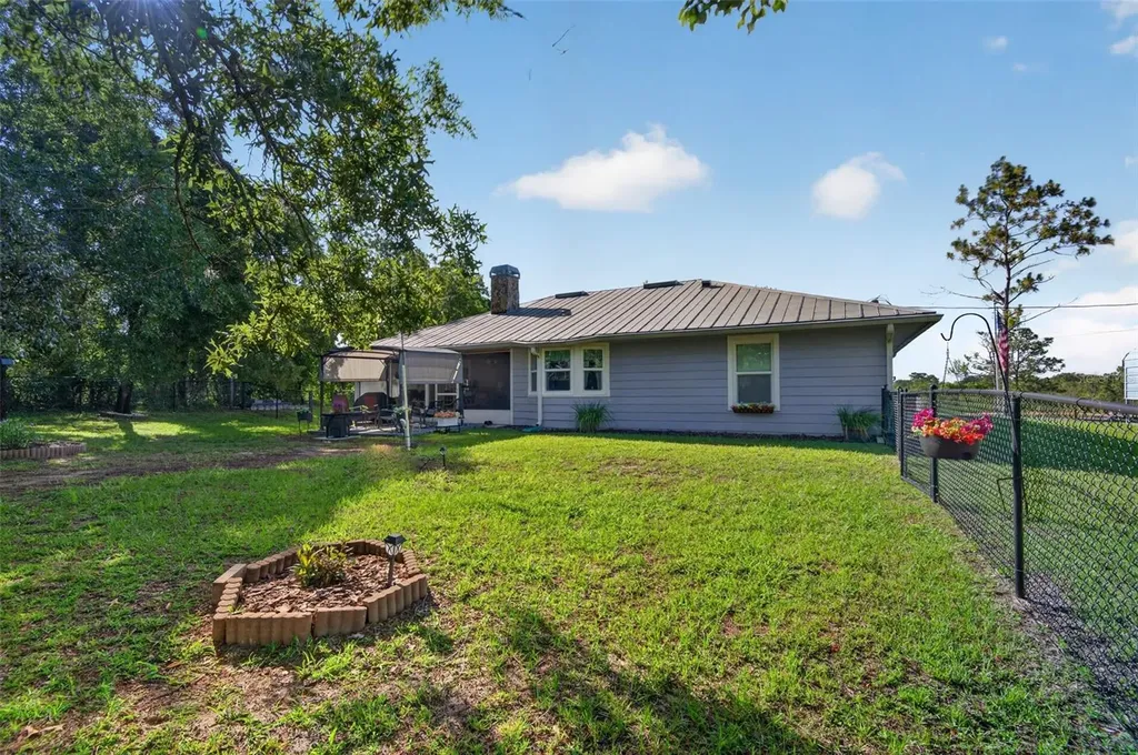 12293 Wolf Den Road Weeki Wachee FL 34614