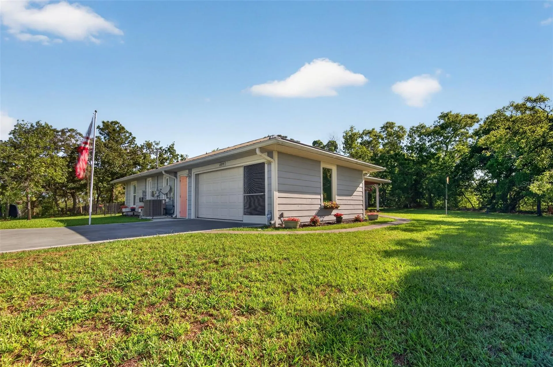 12293 Wolf Den Road Weeki Wachee FL 34614