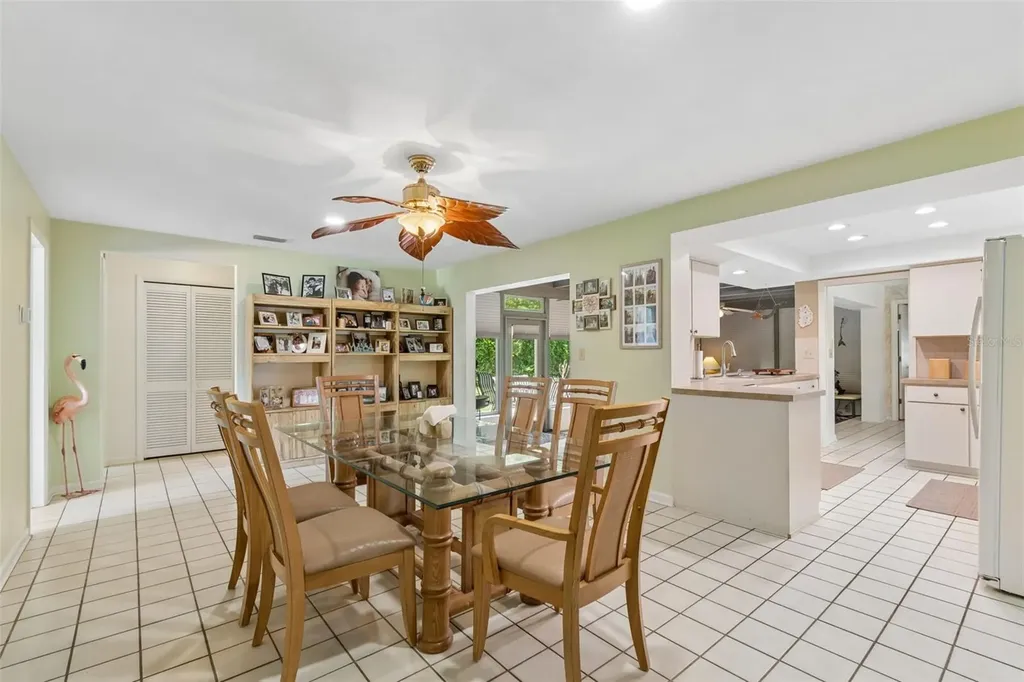 1251 Holiday Drive Tarpon Springs FL 34689