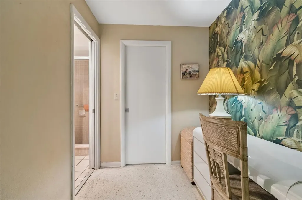 1251 Holiday Drive Tarpon Springs FL 34689