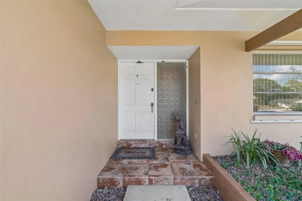 1251 Holiday Drive Tarpon Springs FL 34689