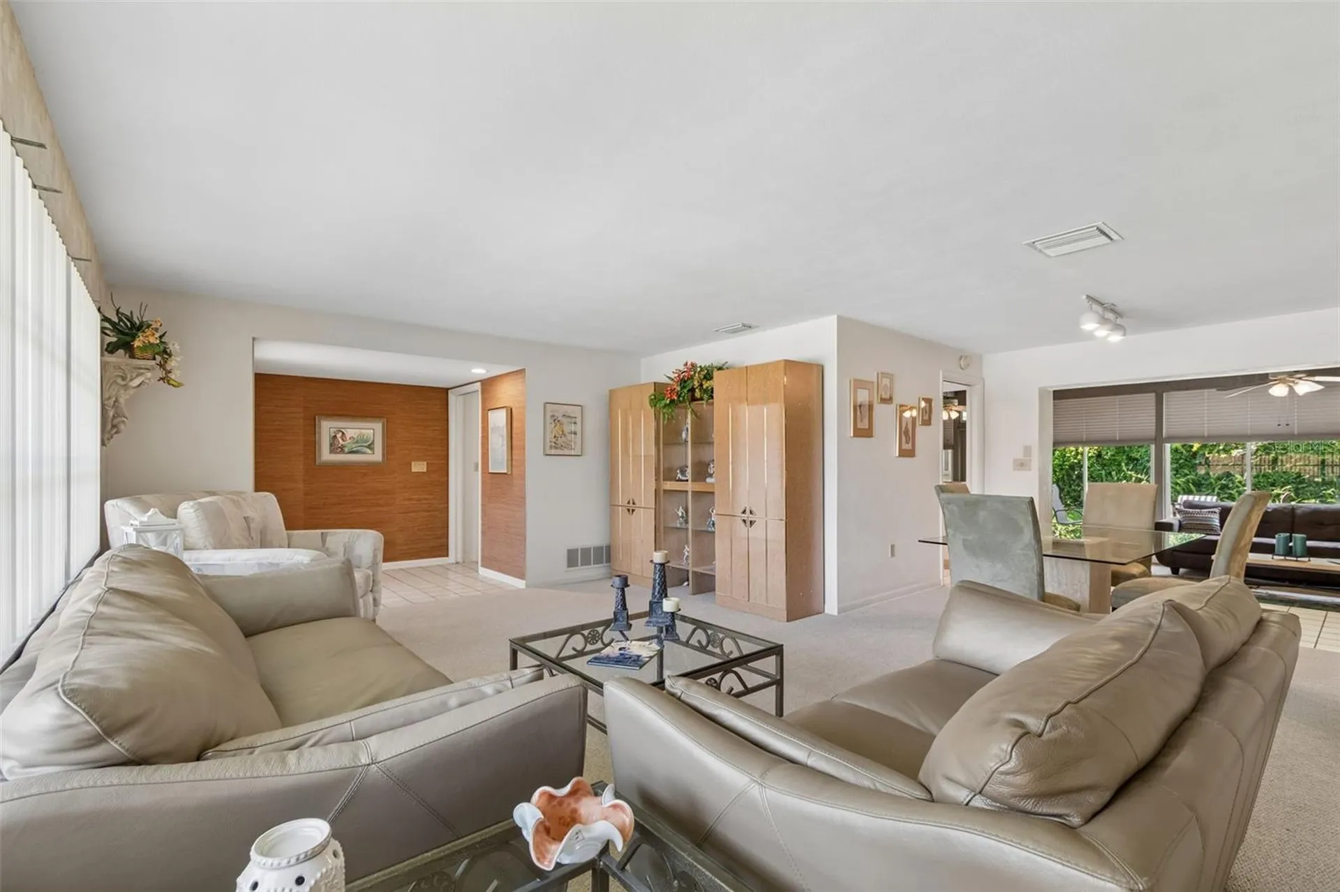 1251 Holiday Drive Tarpon Springs FL 34689