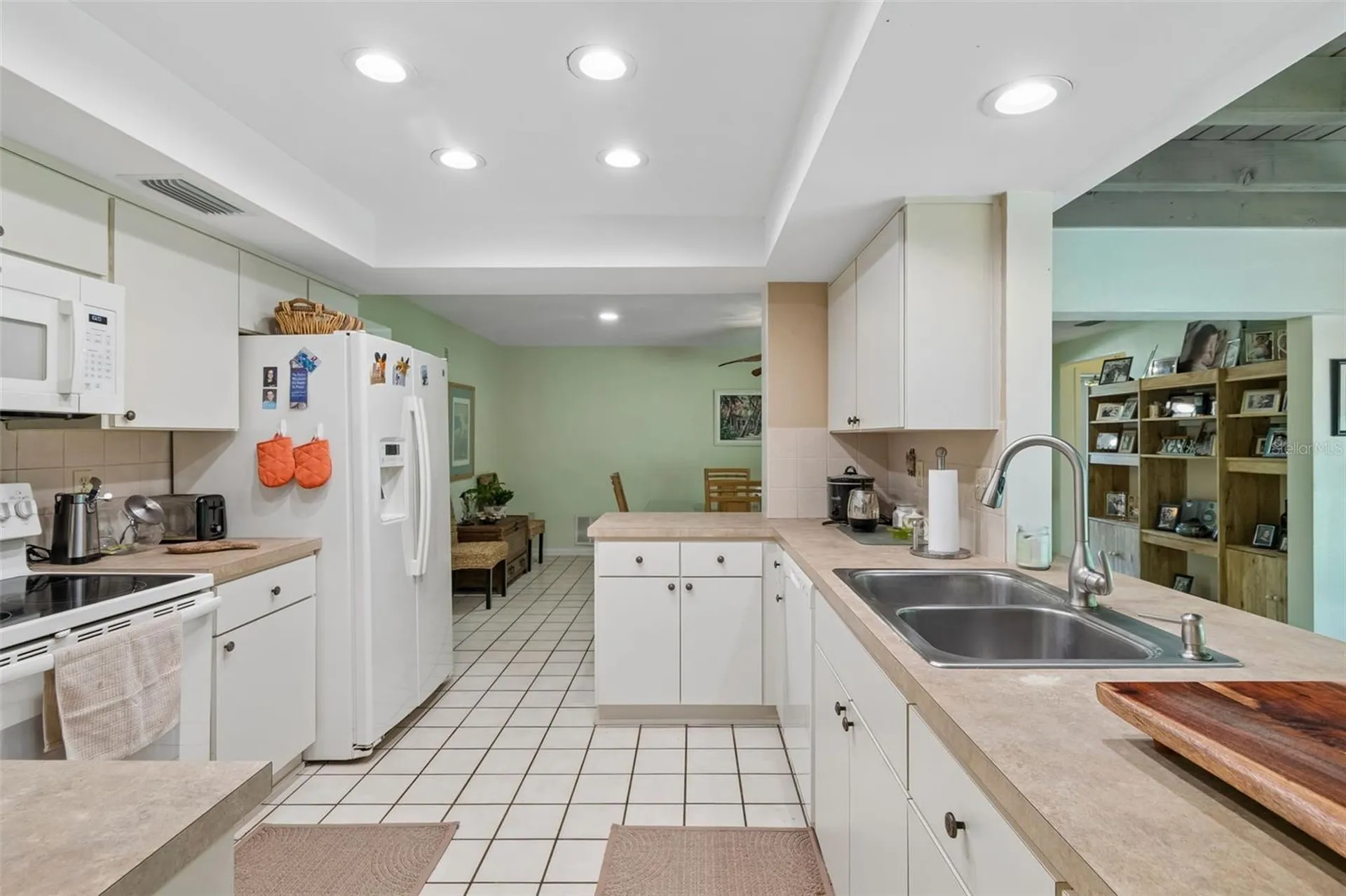 1251 Holiday Drive Tarpon Springs FL 34689