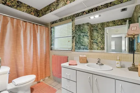 1251 Holiday Drive Tarpon Springs FL 34689