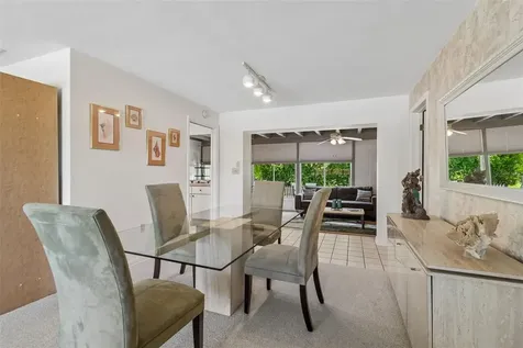 1251 Holiday Drive Tarpon Springs FL 34689