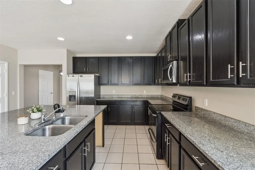 3054 Cameron Drive Kissimmee FL 34743