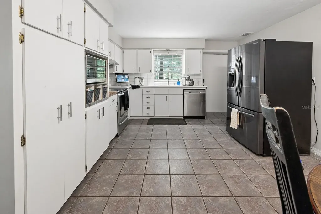 917 SW 2nd Avenue Trenton FL 32693