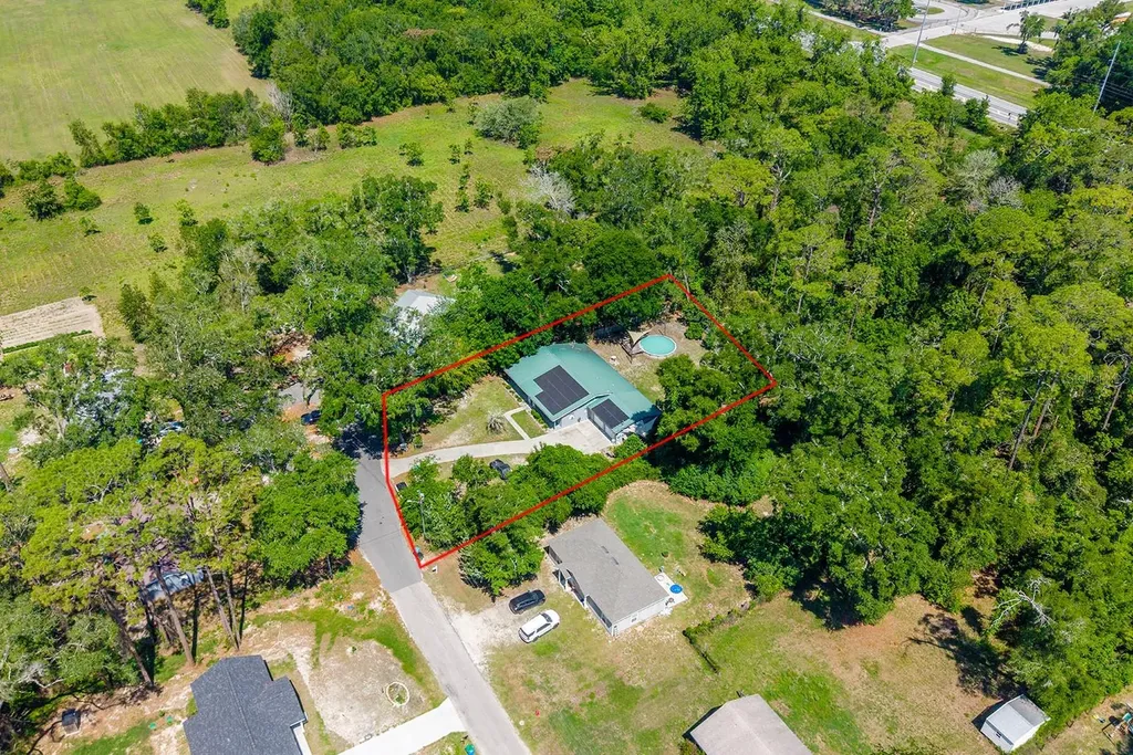917 SW 2nd Avenue Trenton FL 32693