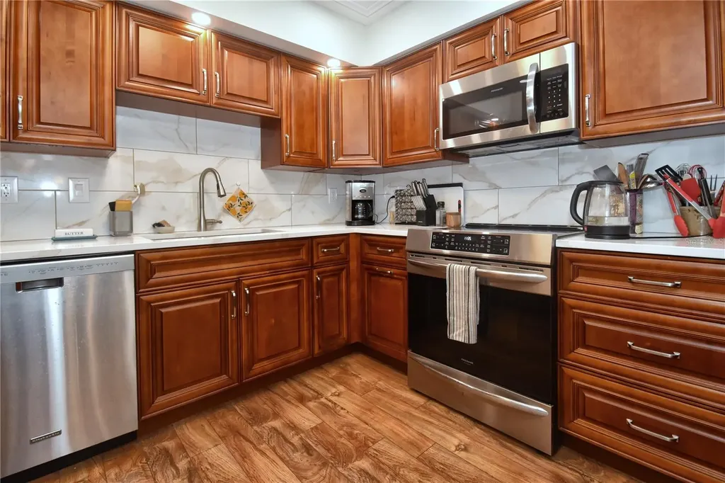 1503 Clower Creek Drive Sarasota FL 34231