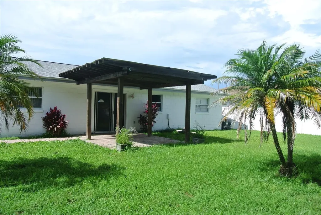 7608 Boreas Drive Orlando FL 32822