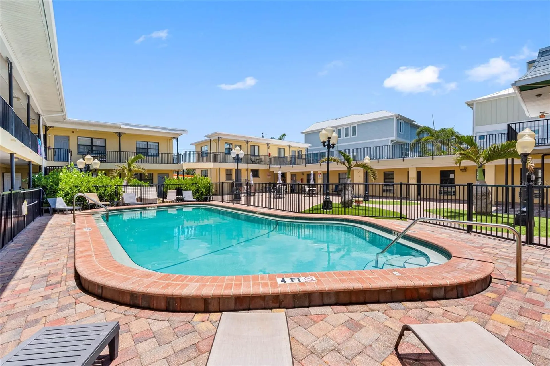 16333 Gulf Boulevard St Petersburg FL 33708