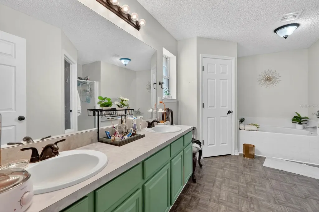 16 Regency Drive Palm Coast FL 32164
