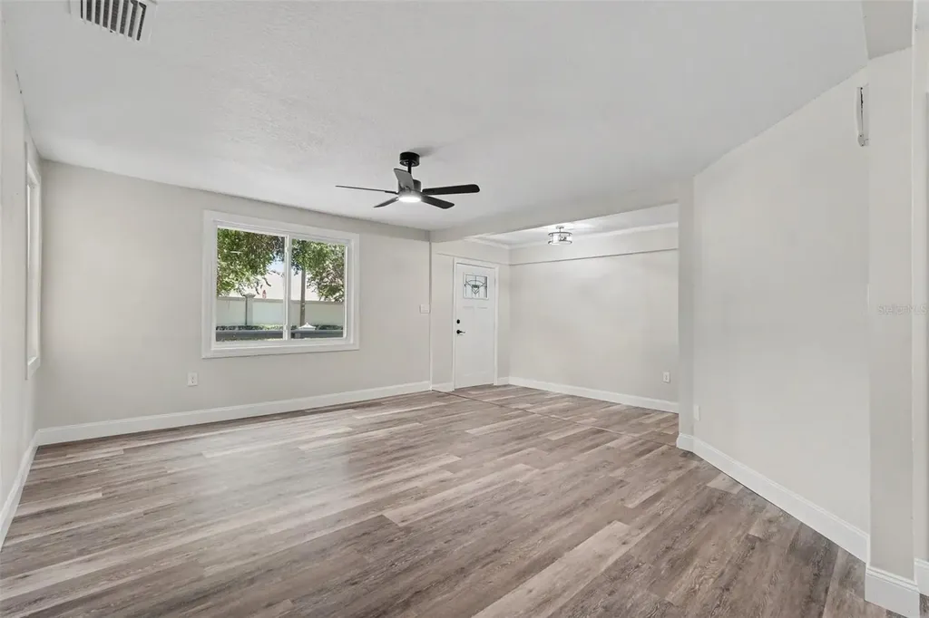 1804 E Comanche Avenue Tampa FL 33610