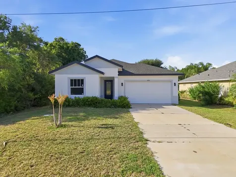 500 Sunset Road N Rotonda West FL 33947