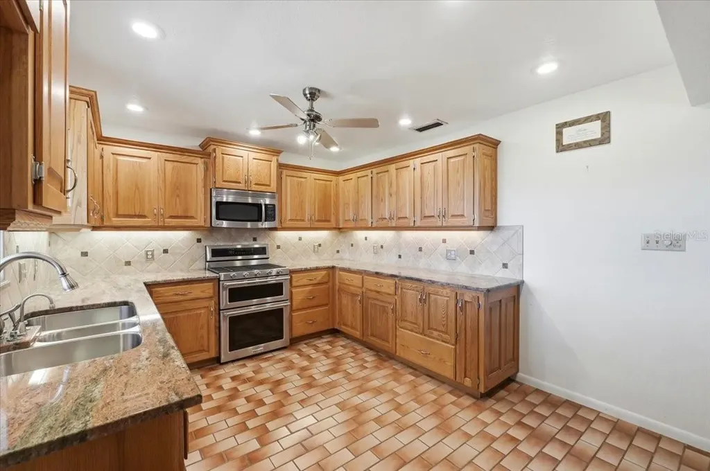 2731 State Road 557 Lake Alfred FL 33850