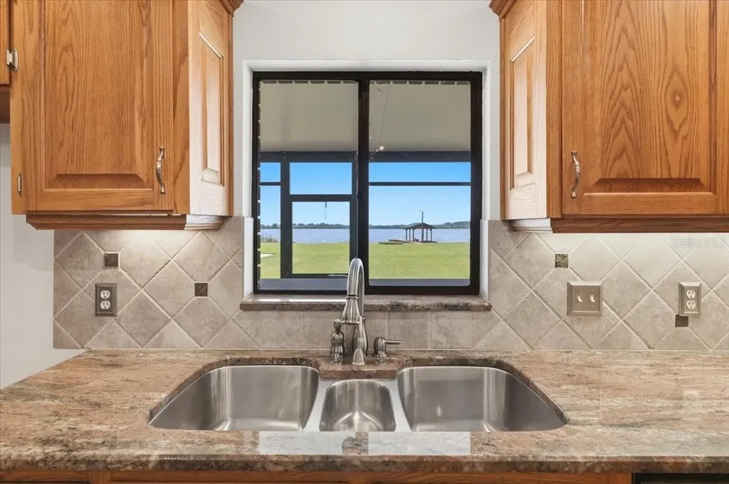 2731 State Road 557 Lake Alfred FL 33850