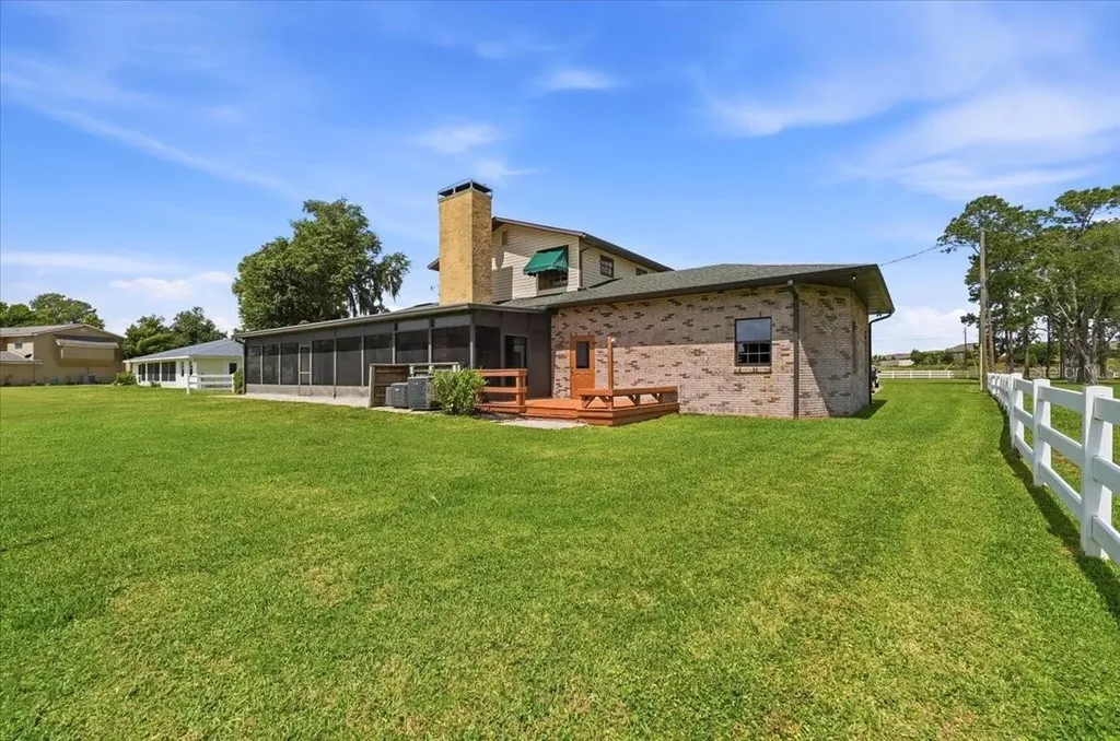 2731 State Road 557 Lake Alfred FL 33850