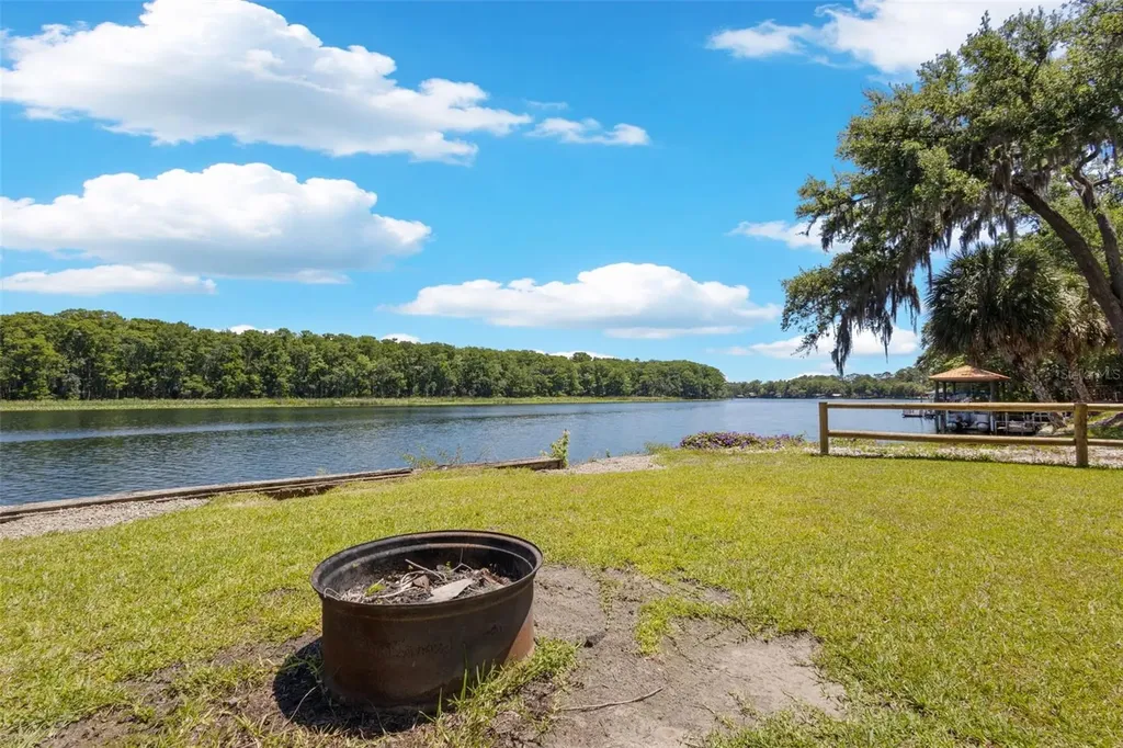 15471 NW 46th Lane Chiefland FL 32626