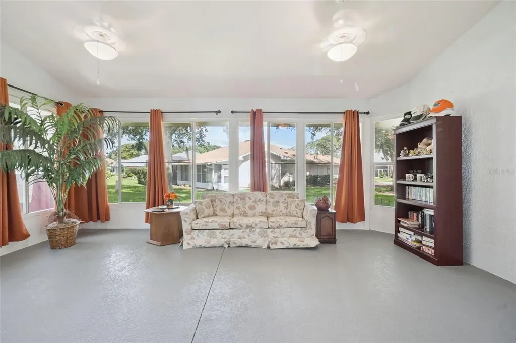 5825 Princess Caroline Place Leesburg FL 34748