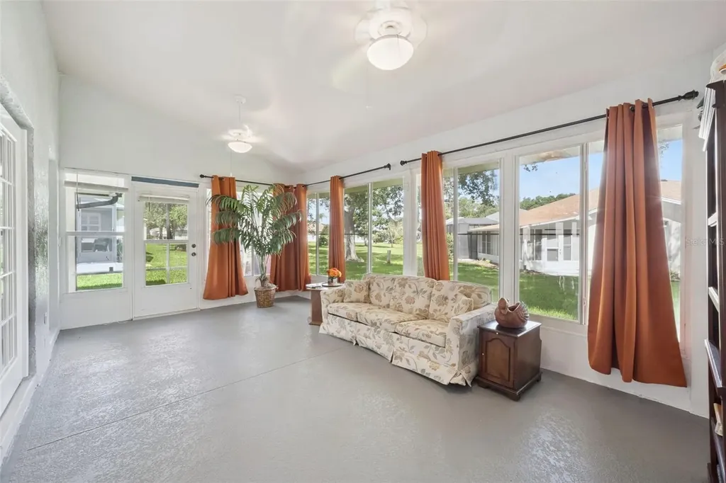 5825 Princess Caroline Place Leesburg FL 34748