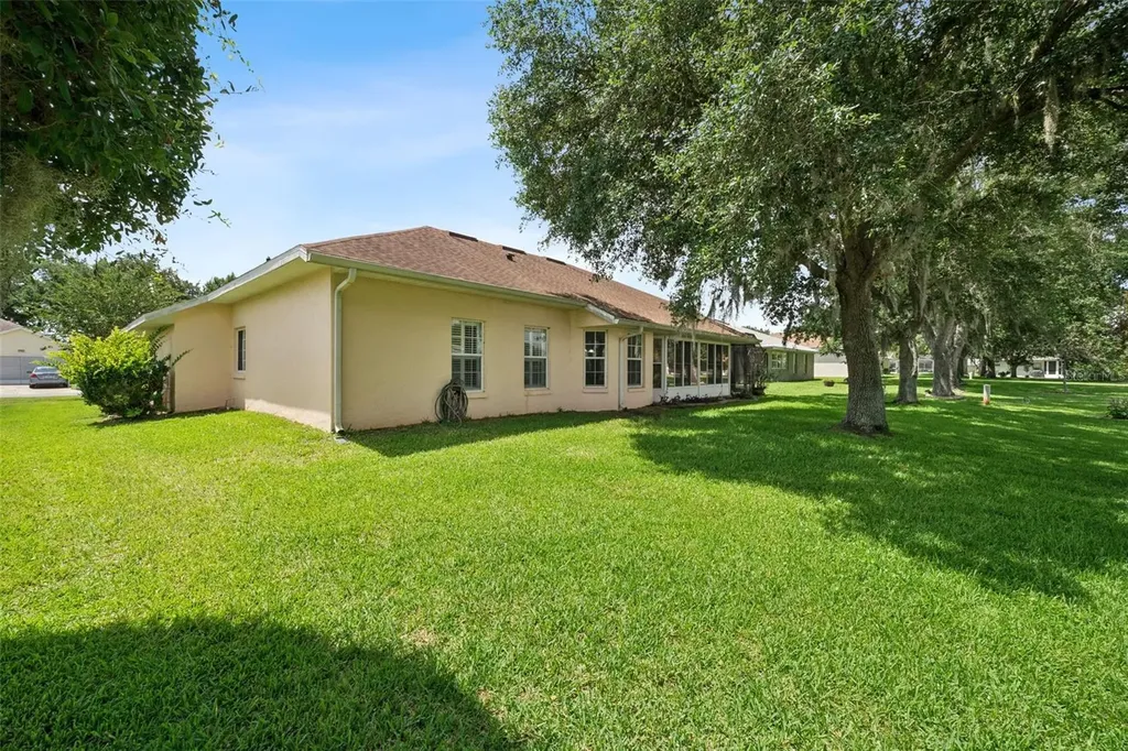 5825 Princess Caroline Place Leesburg FL 34748