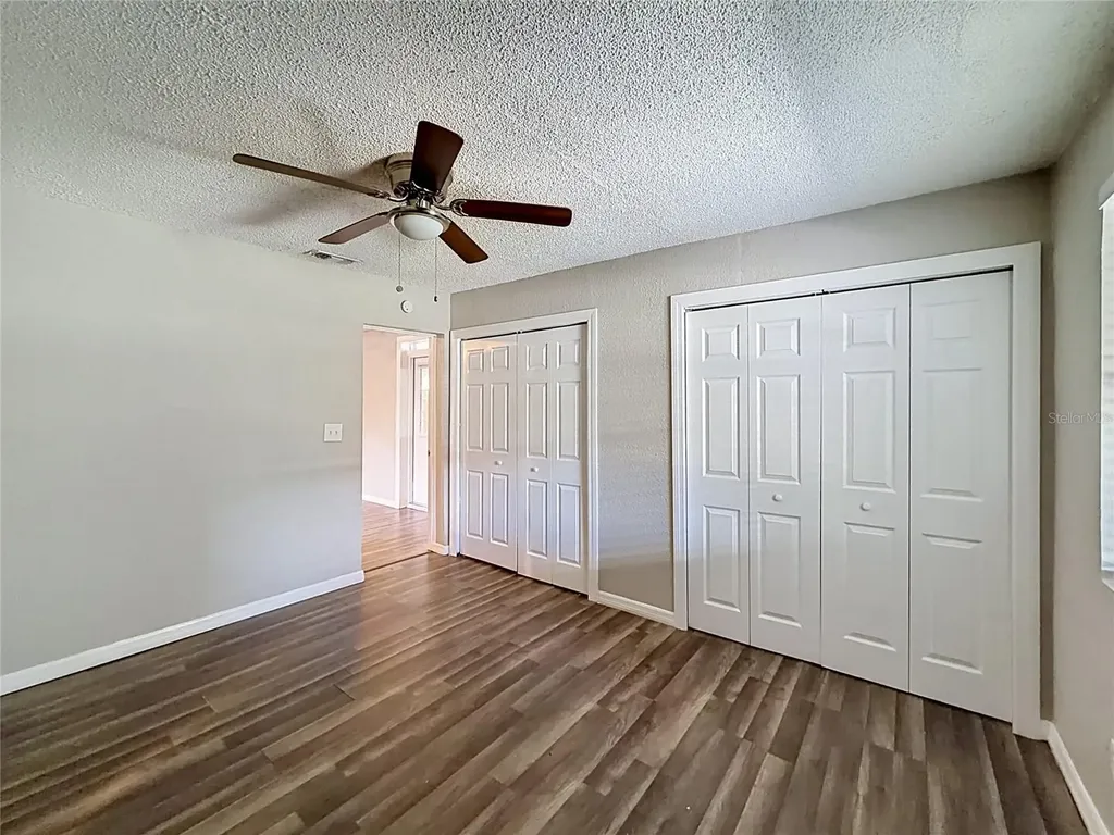 1913 W Hanna Avenue Tampa FL 33604