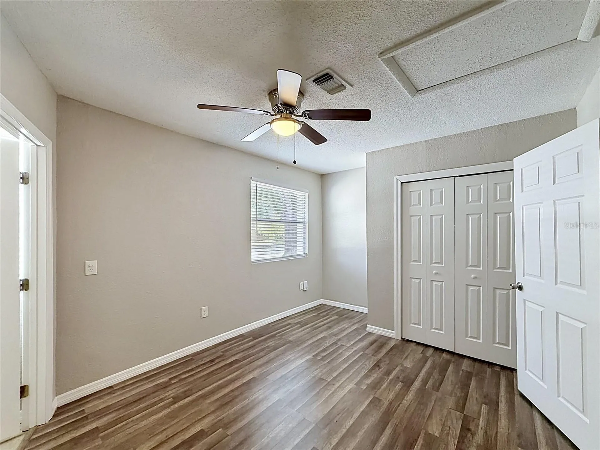 1913 W Hanna Avenue Tampa FL 33604