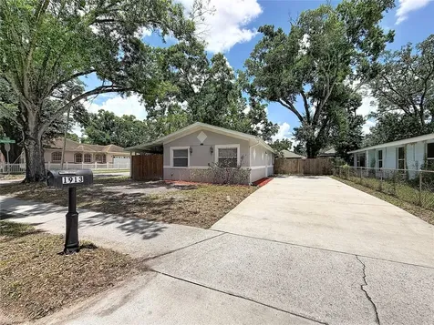 1913 W Hanna Avenue Tampa FL 33604