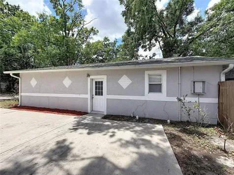 1913 W Hanna Avenue Tampa FL 33604