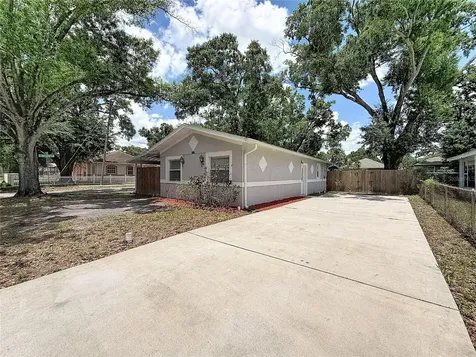 1913 W Hanna Avenue Tampa FL 33604