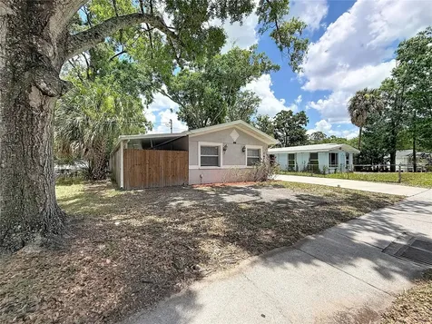 1913 W Hanna Avenue Tampa FL 33604