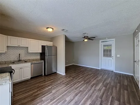 1913 W Hanna Avenue Tampa FL 33604