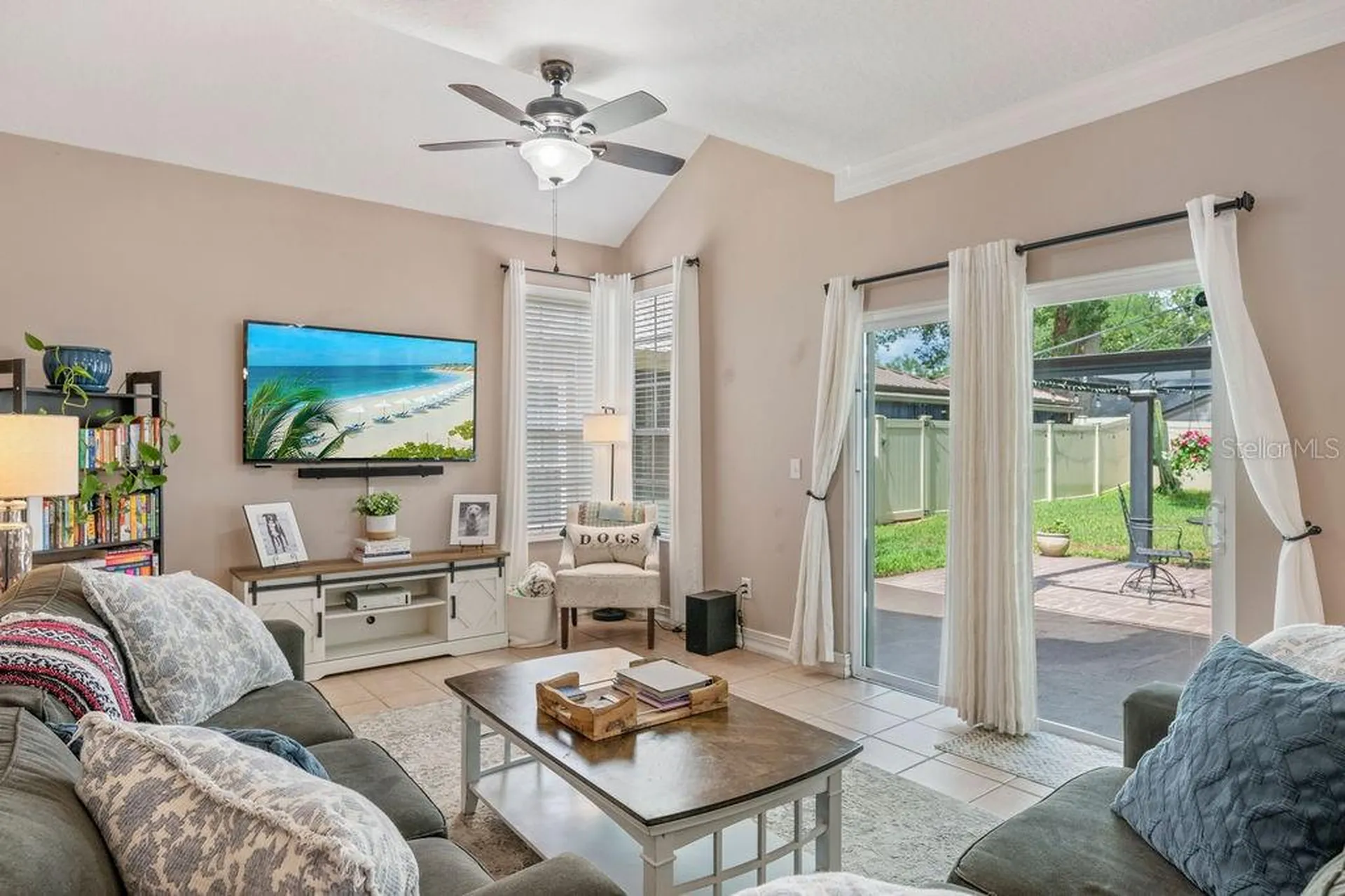 2837 Cayman Way Orlando FL 32812