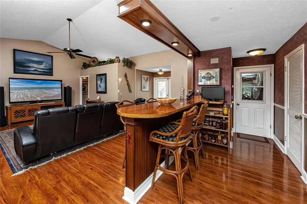 1116 Kingfish Place Apollo Beach FL 33572
