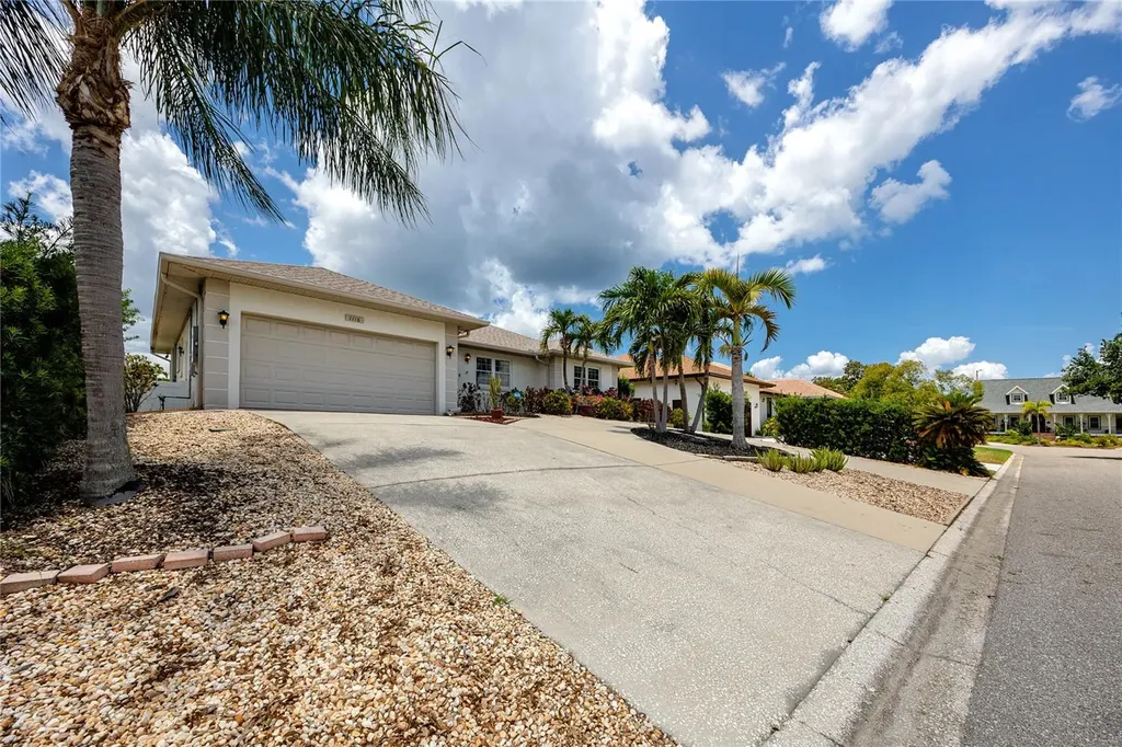 1116 Kingfish Place Apollo Beach FL 33572