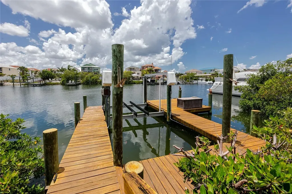 1116 Kingfish Place Apollo Beach FL 33572